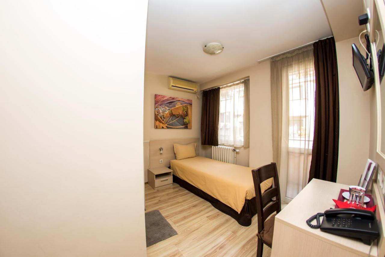 Family Hotel Madrid Sofie Exteriér fotografie
