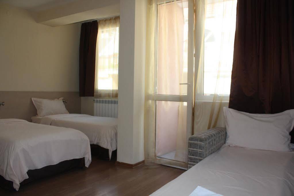 Family Hotel Madrid Sofie Exteriér fotografie